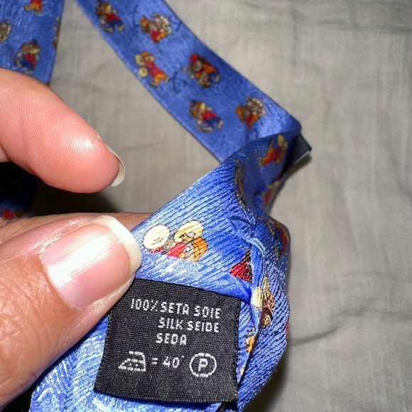 Leonard Paris Clown Pattern Tie - Picture 7 of 7